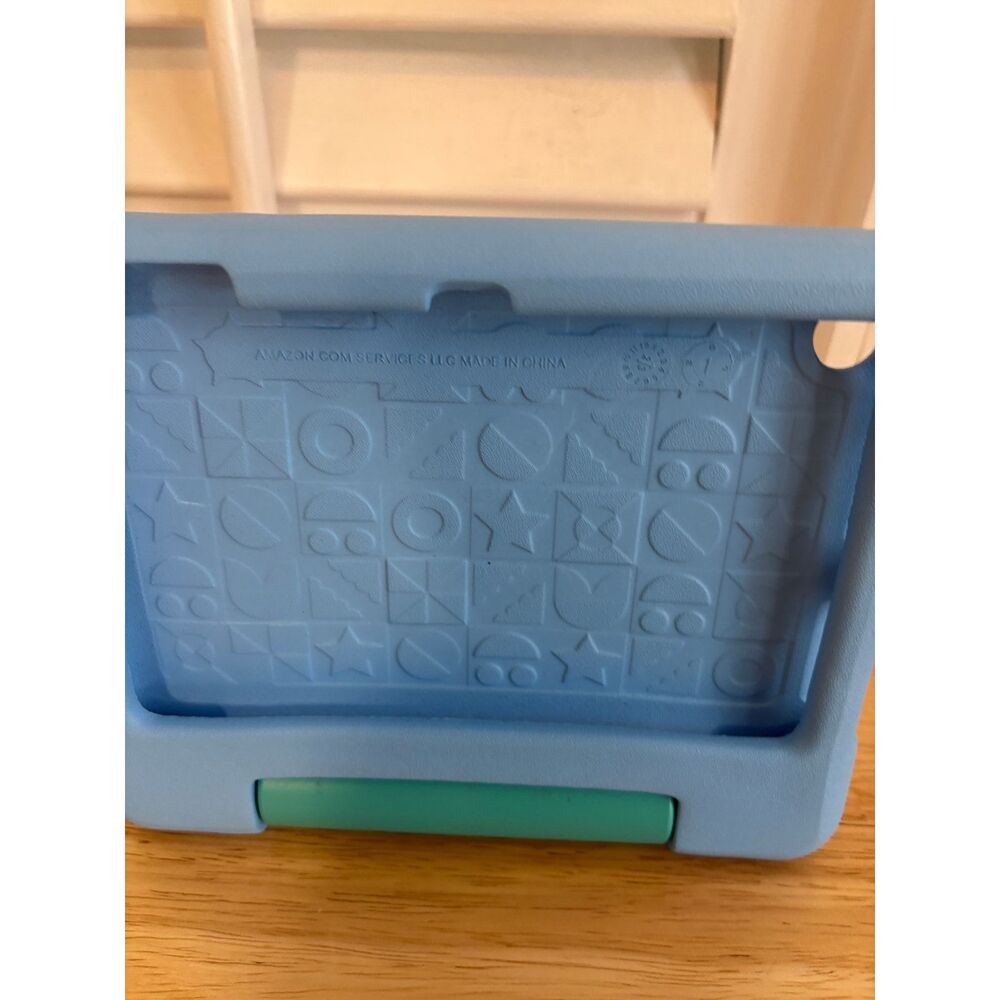 Amazon Tablet Blue Case - Picture 2 of 4